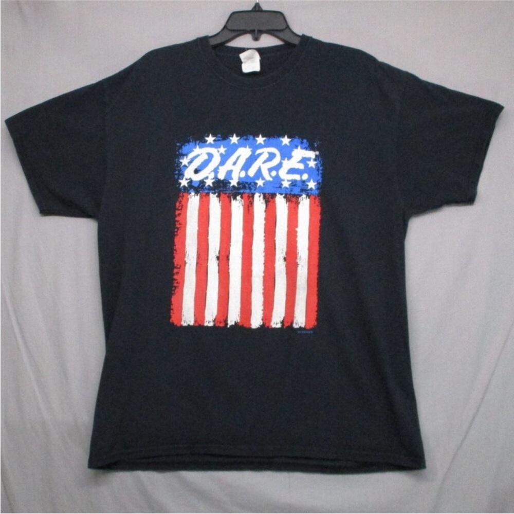 VINTAGE DARE Drug Abuse Graphic Print Tee American Flag USA Black Men Sz XL VGUC